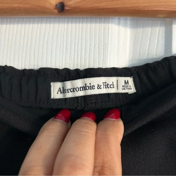 ABERCROMBIE & FITCH Asymmetrical Skort - Picture 3 of 3